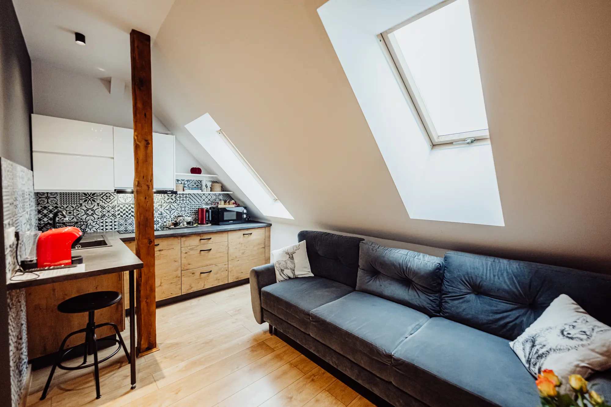 Jasna strefa dzienna apartamentu Przygoda A3